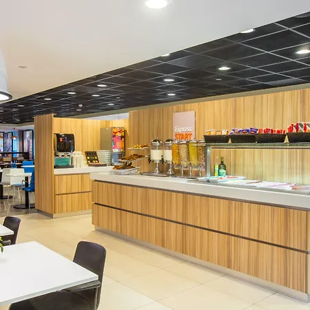 酒店 鹿特丹中央车站智选假日酒店