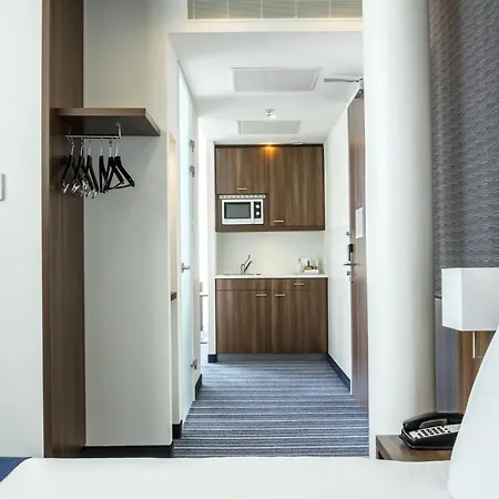 Express - Station By Ihg Hotel 3*