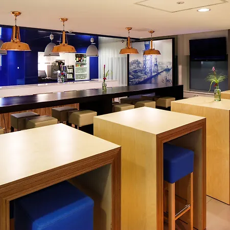 Hotel Express - Station By Ihg 3*