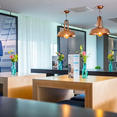 Express - Station By Ihg Hotel Rotterdam