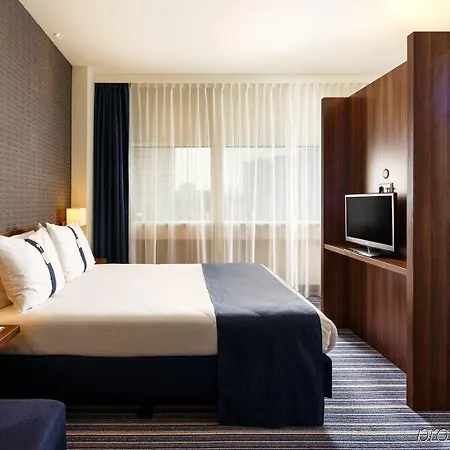 Hotel Express - Station By Ihg 3*