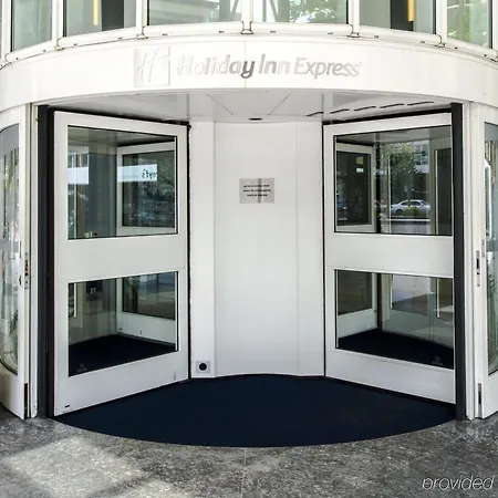 鹿特丹中央车站智选假日酒店 酒店