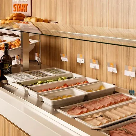 Express - Station By Ihg Hotel Rotterdam