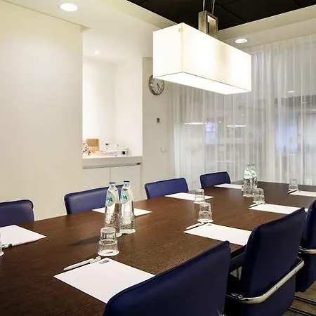 Hotel Express - Station By Ihg