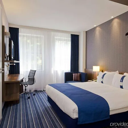 Express - Station By Ihg Hotel 3*