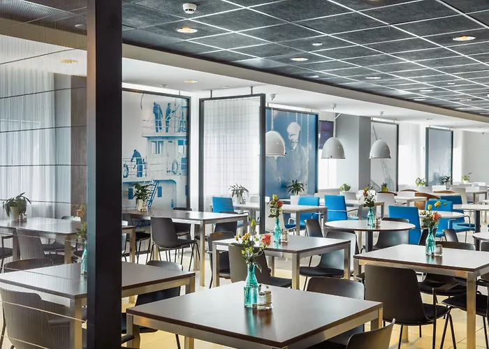 Express - Station By Ihg 3*