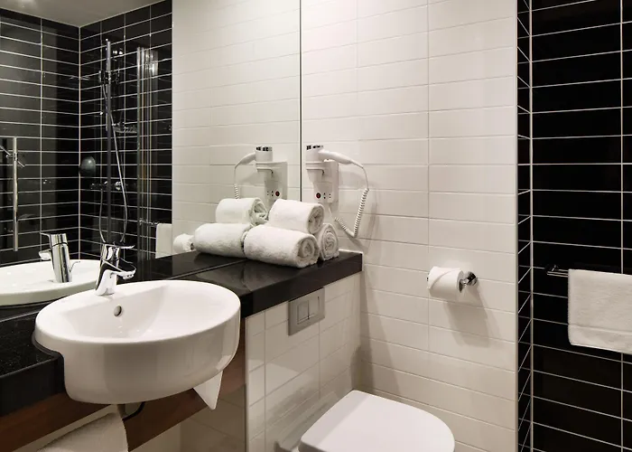 Hotel Express - Station By Ihg 3*