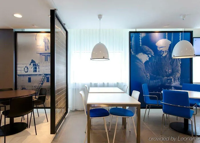 Express - Station By Ihg Hotell 3*