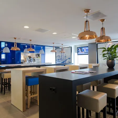 Express - Station By Ihg Hotel 3*