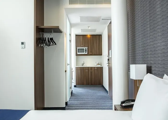 Express - Station By Ihg Szálloda 3*