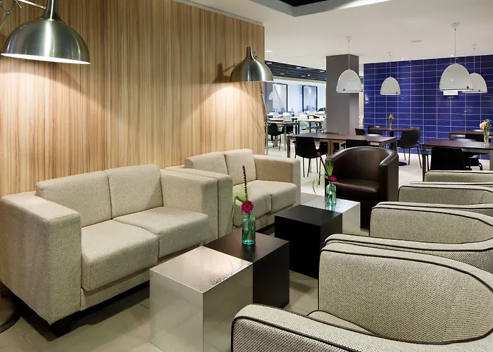 Express - Station By Ihg Hotel 3*